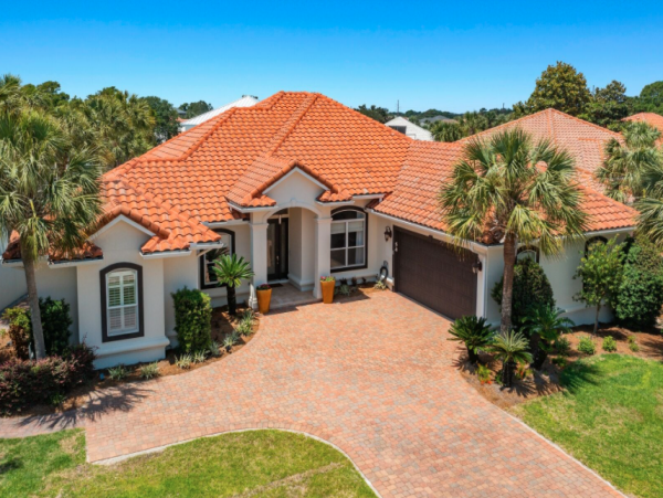 Luxurious Beach House in Destin - Private Pool & Spa